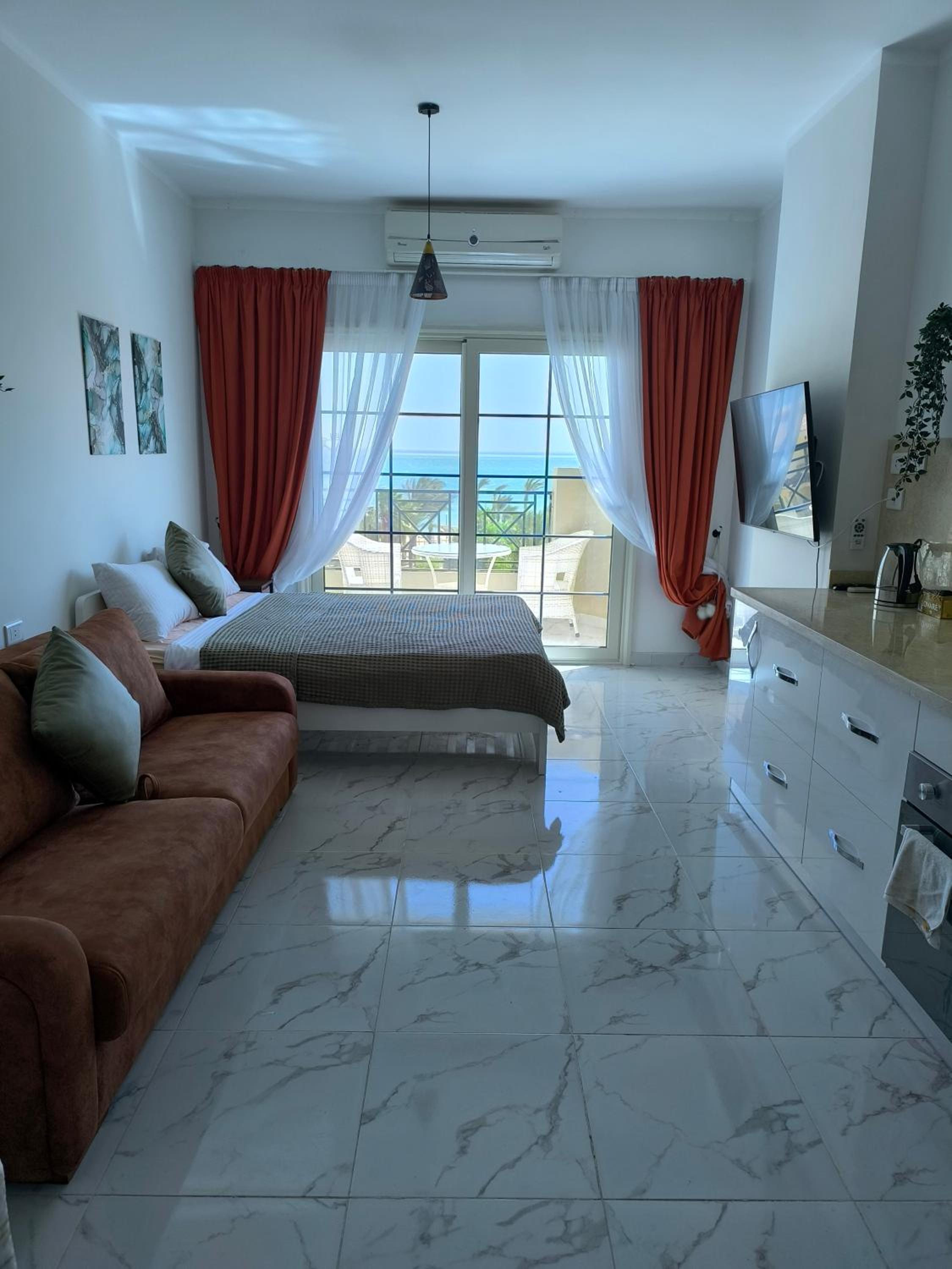 Terracotta studio with amazing beach and sea view