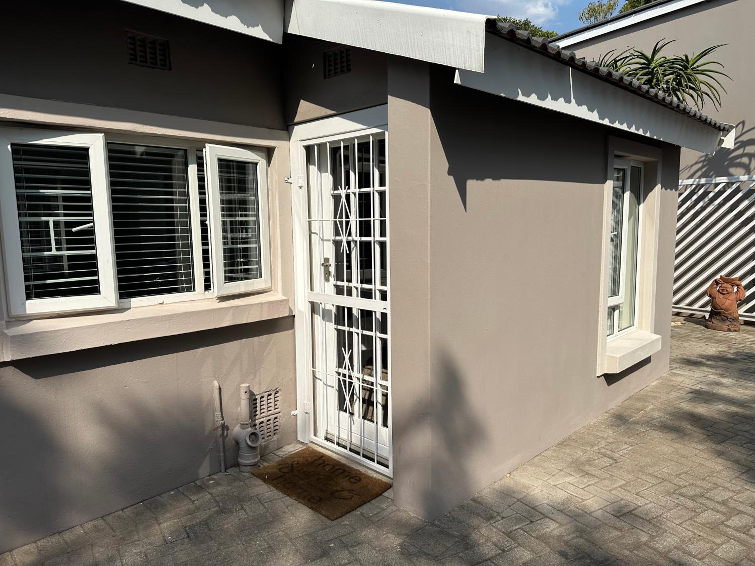 Johannesburg Vacations - Morningside Place 2 - Property Image 2