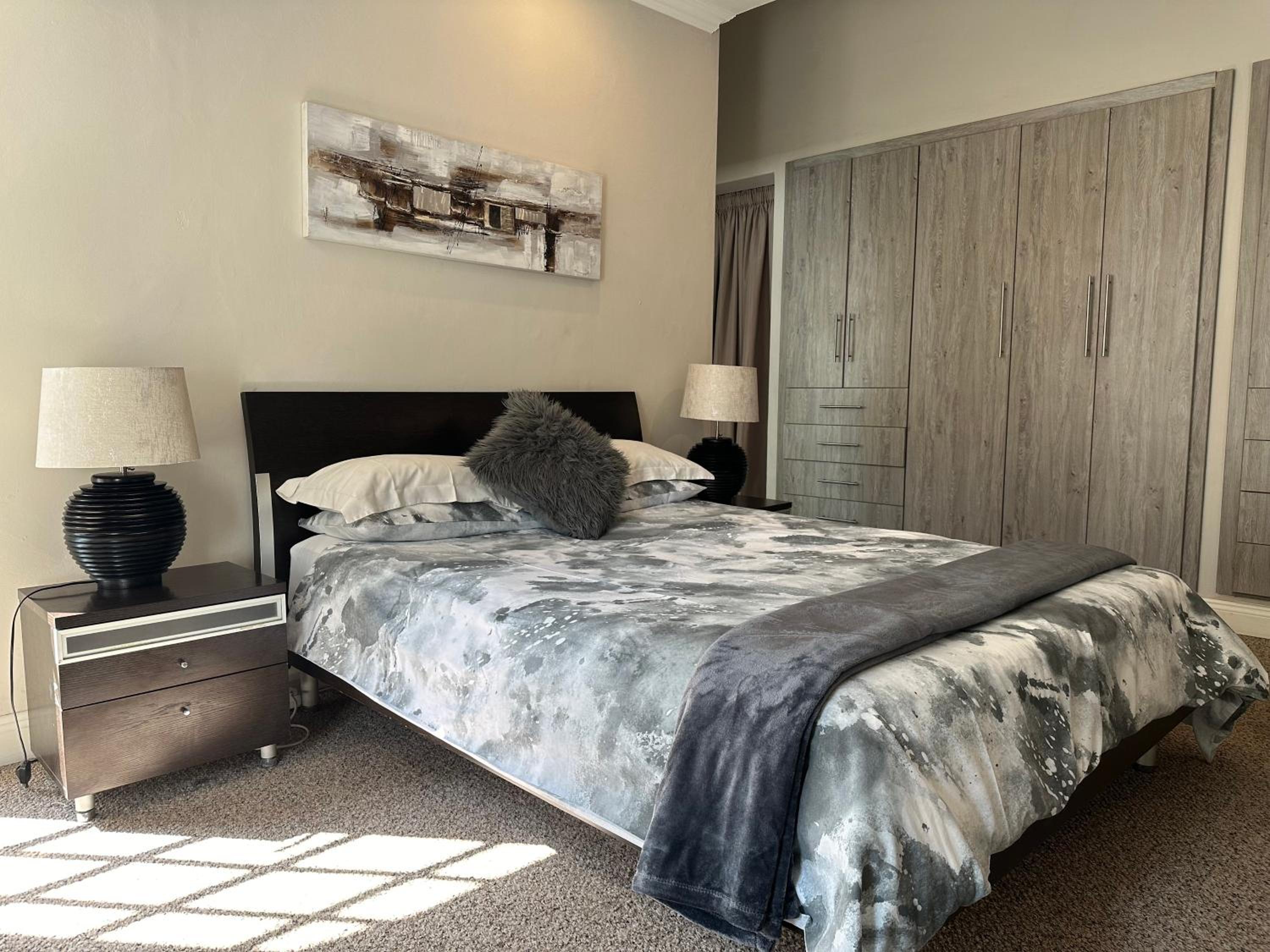 Johannesburg Vacations - Morningside Place 2 - Property Image 11