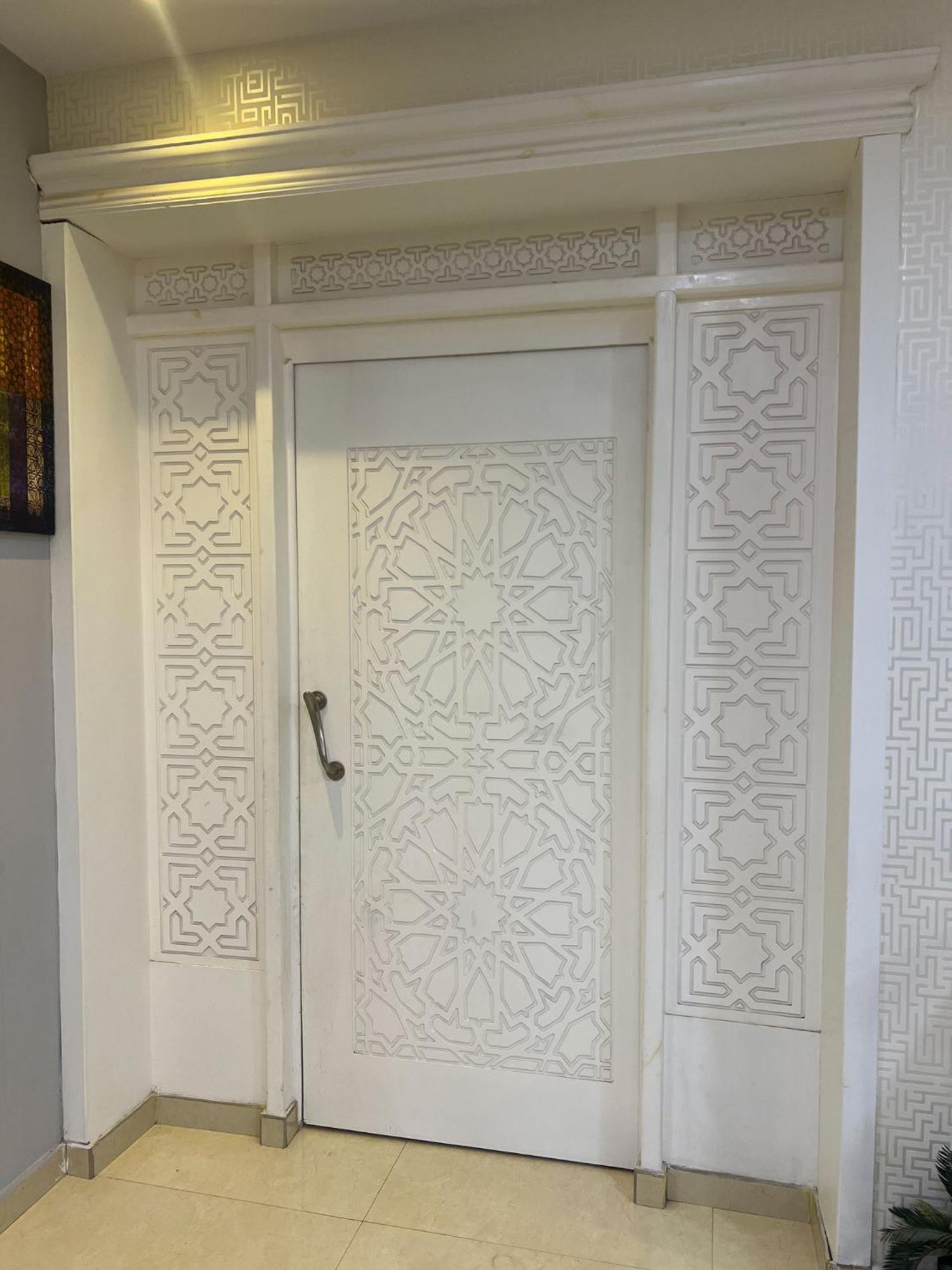 P90 Mall Spacious Apartment in New Cairo