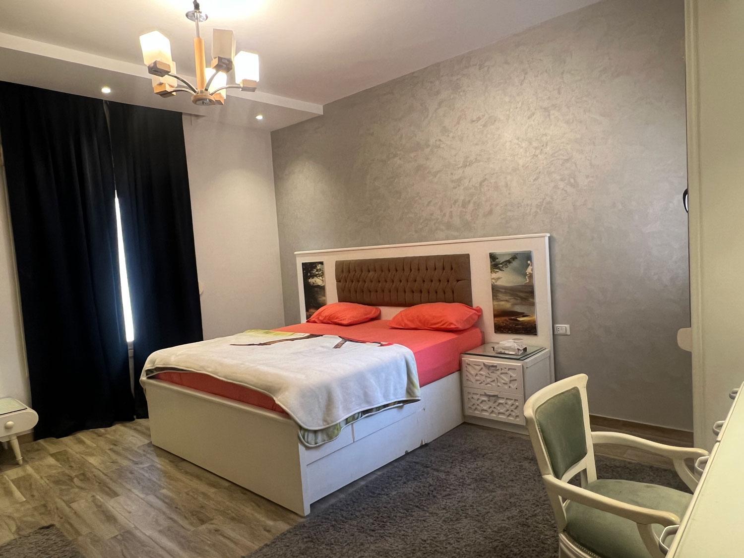 P90 Mall Spacious Apartment in New Cairo
