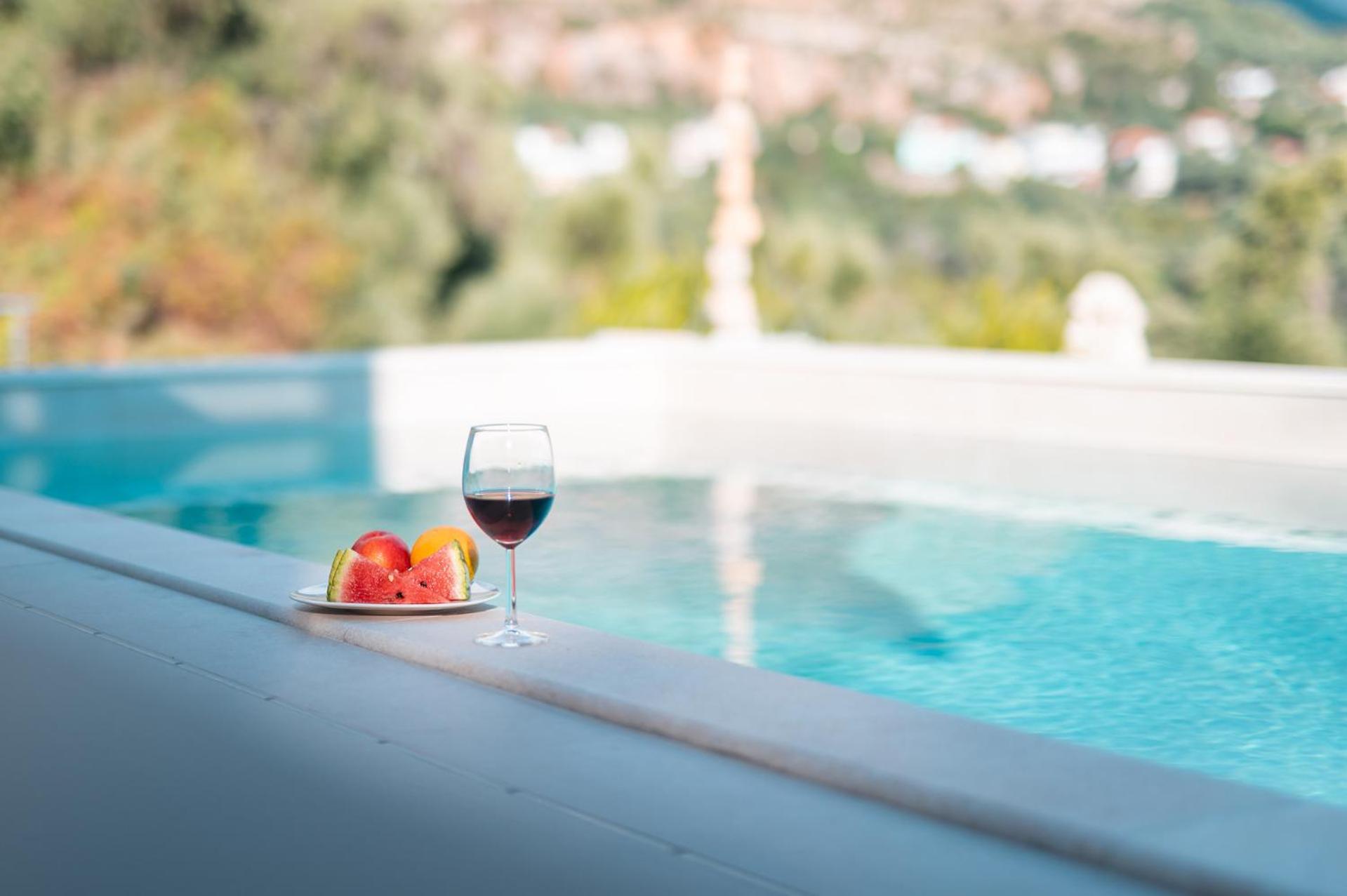 Goldeneye luxury Villas photo 3