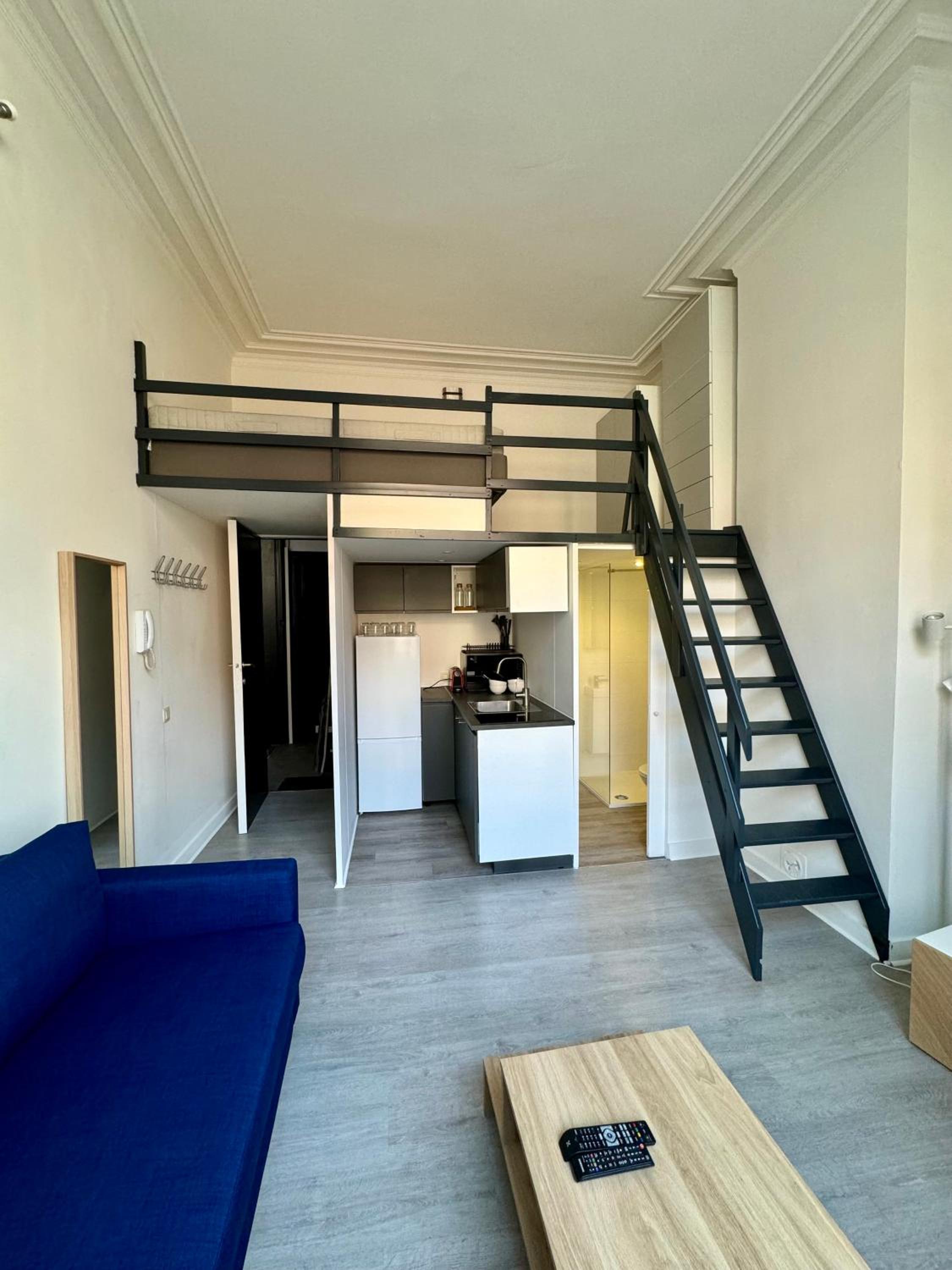 Studio avec chambre en mezzanine