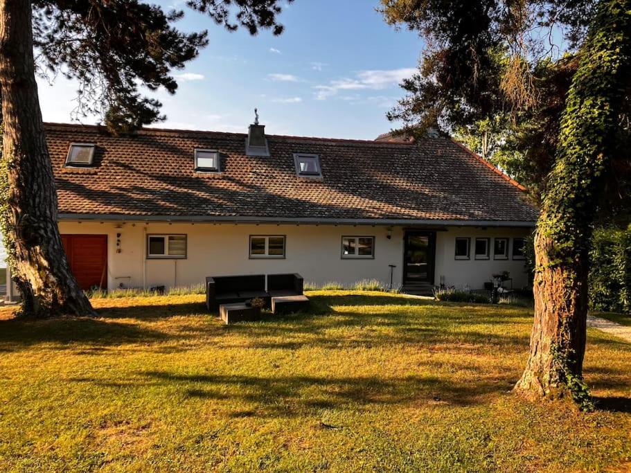 Peaceful Lakefront Living, your Buchillon Retreat! LR23B