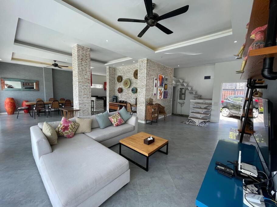 Villa Coddiewomple