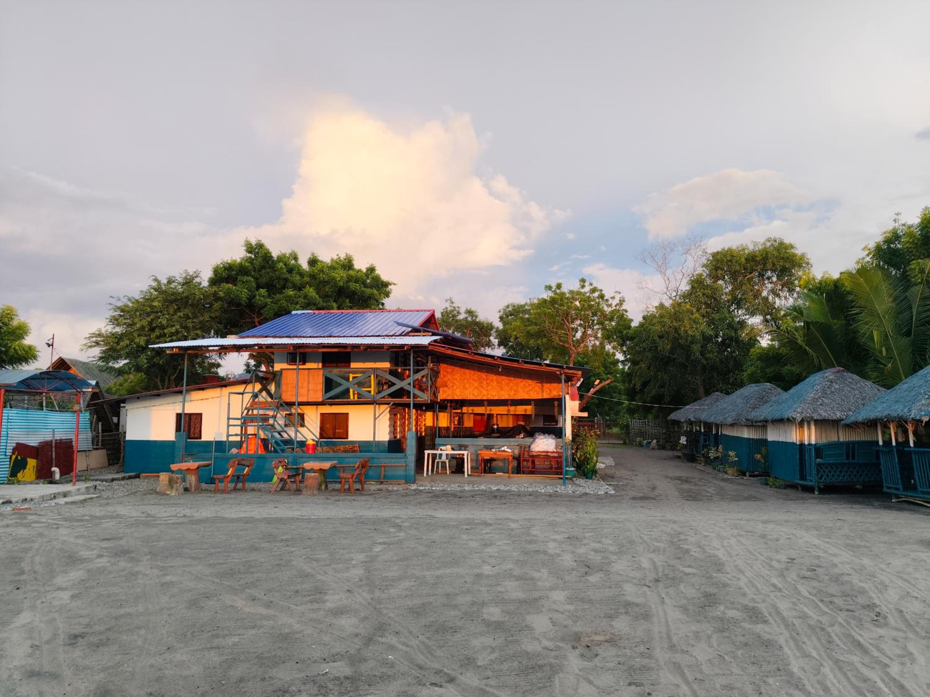 Seaside Sunset Beach Resort view 5