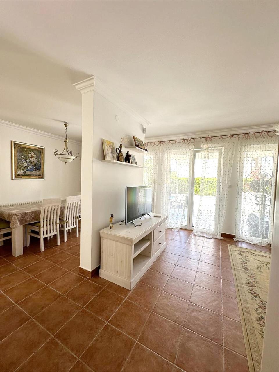 Apartment with private pool Kotor, Ljuta