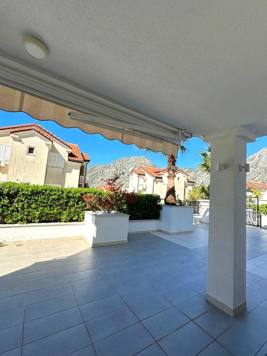 Apartment with private pool Kotor, Ljuta