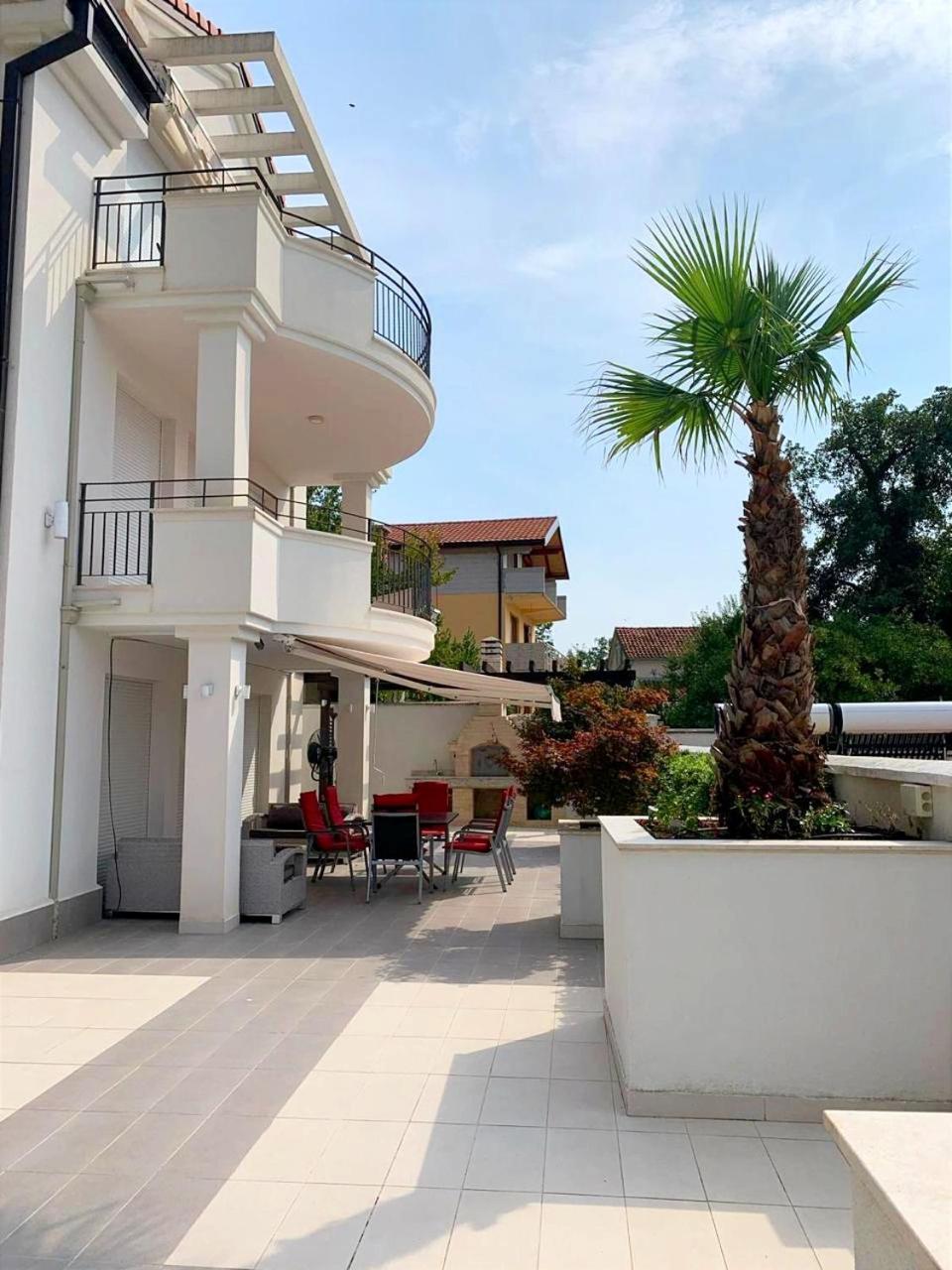 Apartment with private pool Kotor, Ljuta