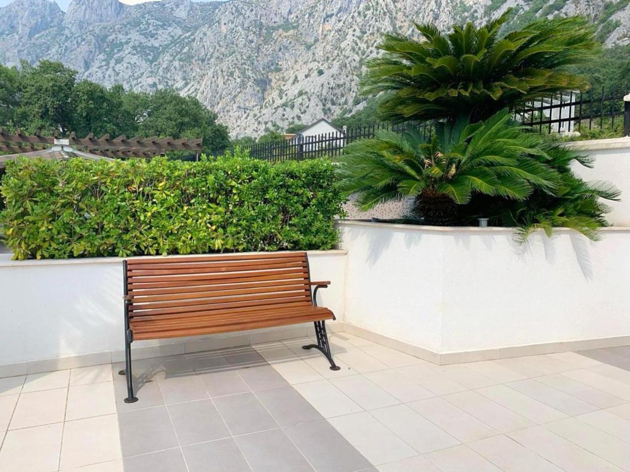 Apartment with private pool Kotor, Ljuta