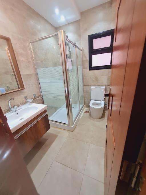 Supreme City Stay in Midtown Compound AUC Avenue