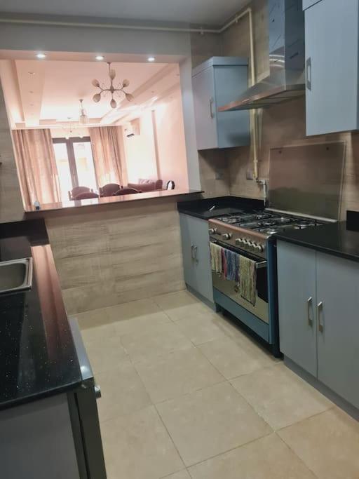 Supreme City Stay in Midtown Compound AUC Avenue