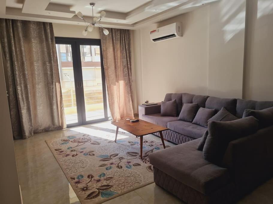 Supreme City Stay in Midtown Compound AUC Avenue
