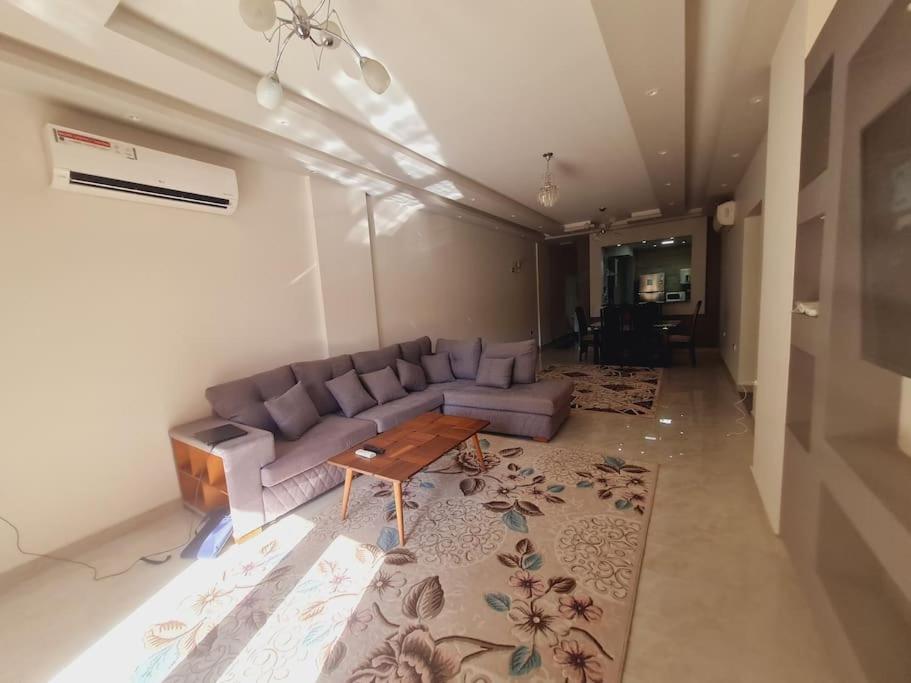 Supreme City Stay in Midtown Compound AUC Avenue