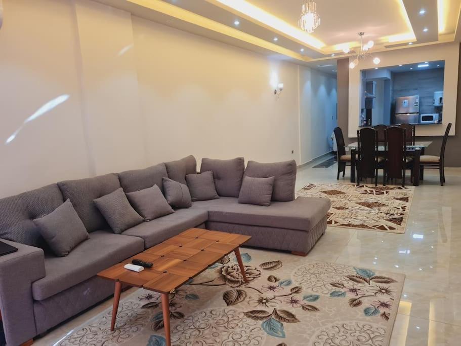 Supreme City Stay in Midtown Compound AUC Avenue