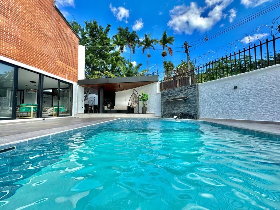 Mansión moderna Poblado-Piscina-