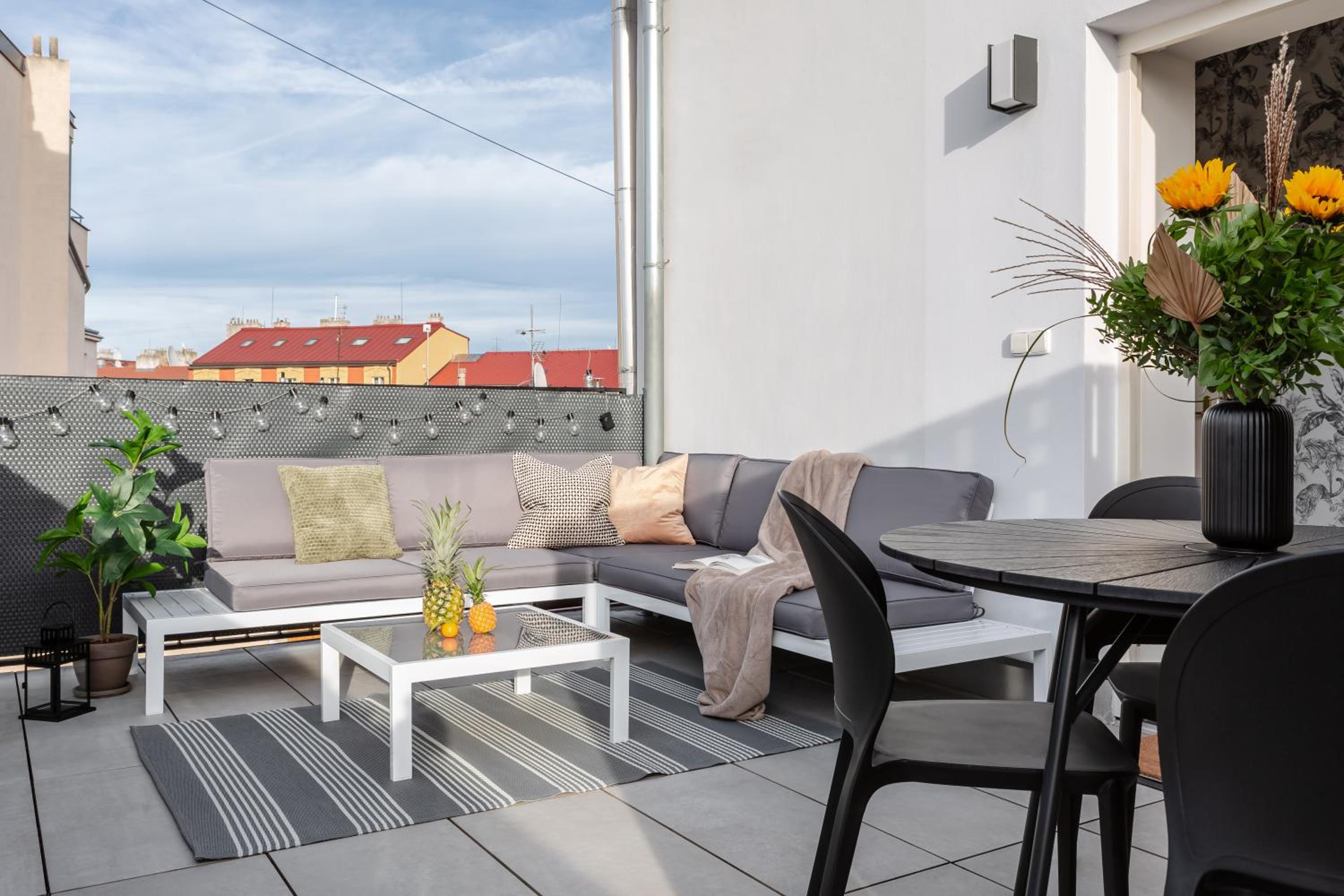 TurnKey I Vineyard Terrace Apartments