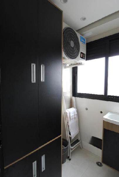 Apto 2 dorm prox Pq Ibirapuera