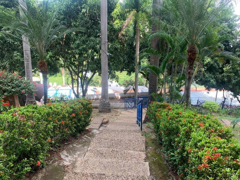 Apartamento en Condominio Girardot Resort 3402