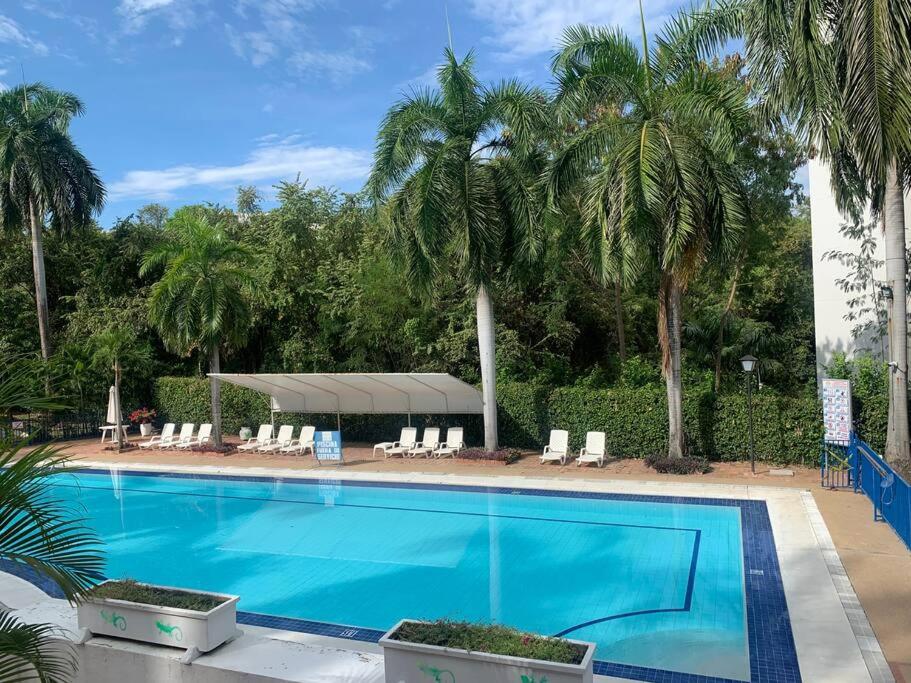 Apartamento en Condominio Girardot Resort 3402