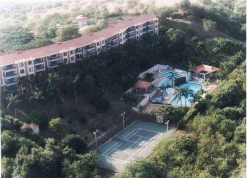 Apartamento en Condominio Girardot Resort 3402