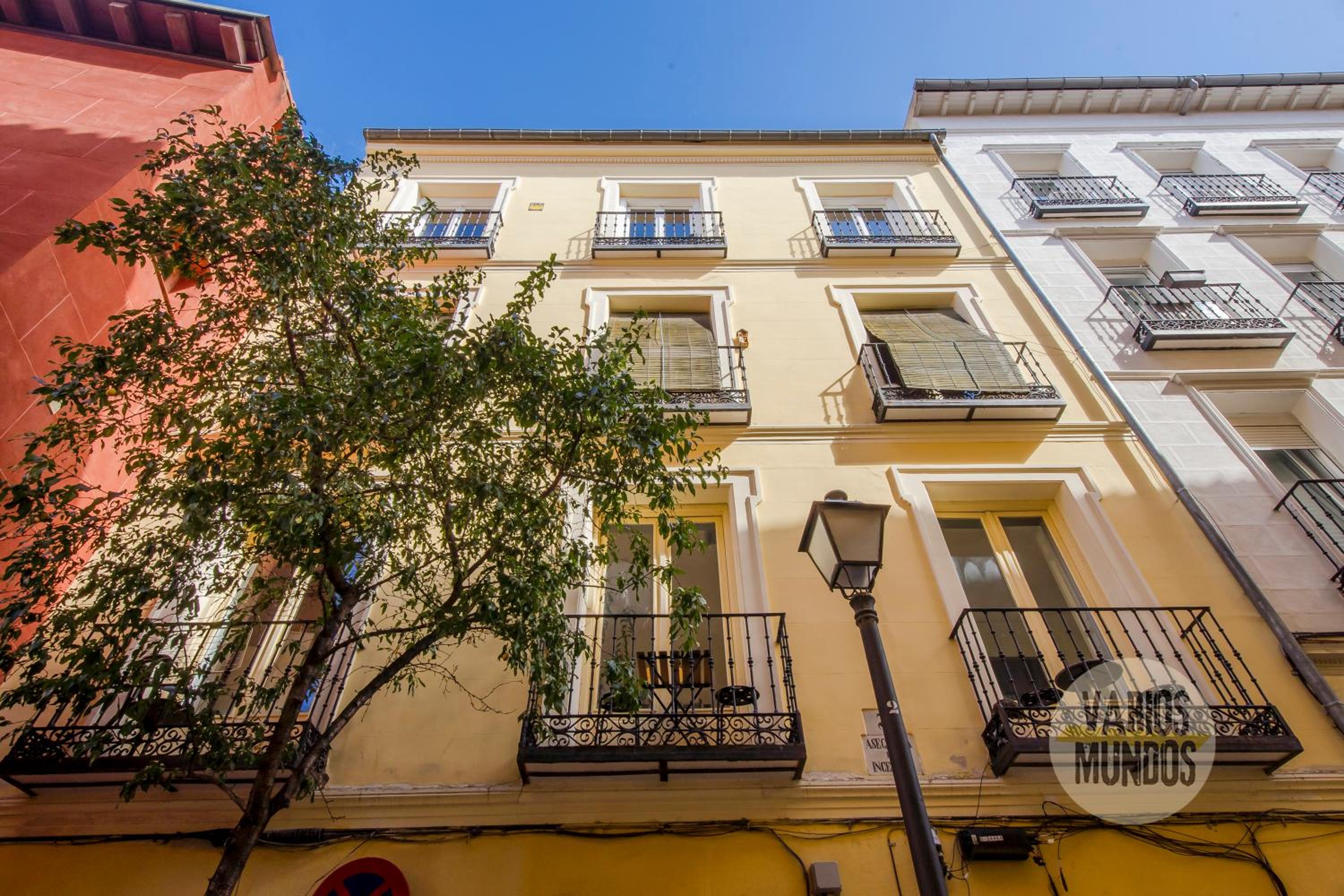 Great Apt para 6pax in the heart of Madrid Center view 2