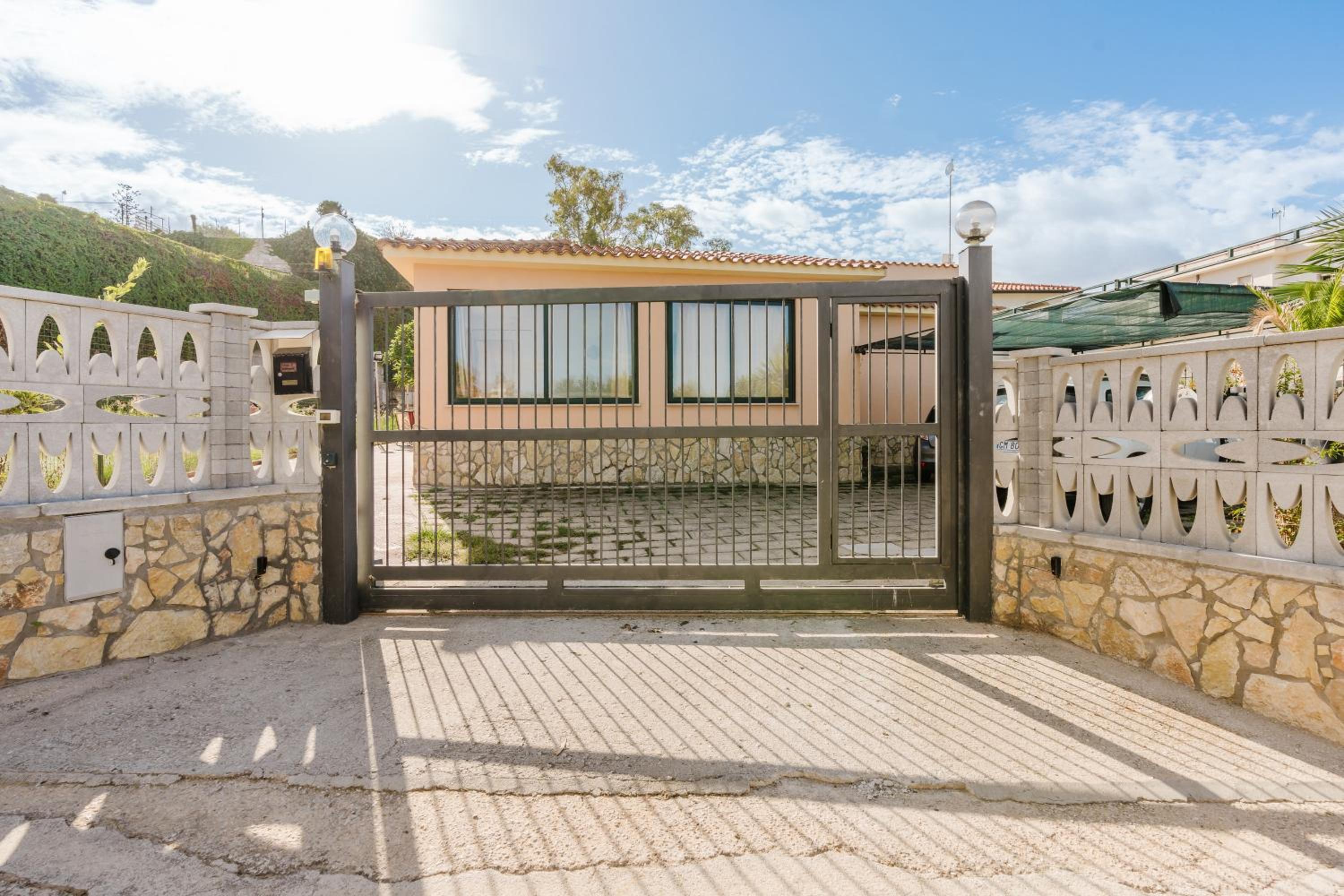 Villa Mare Rosa Balestrate view 4
