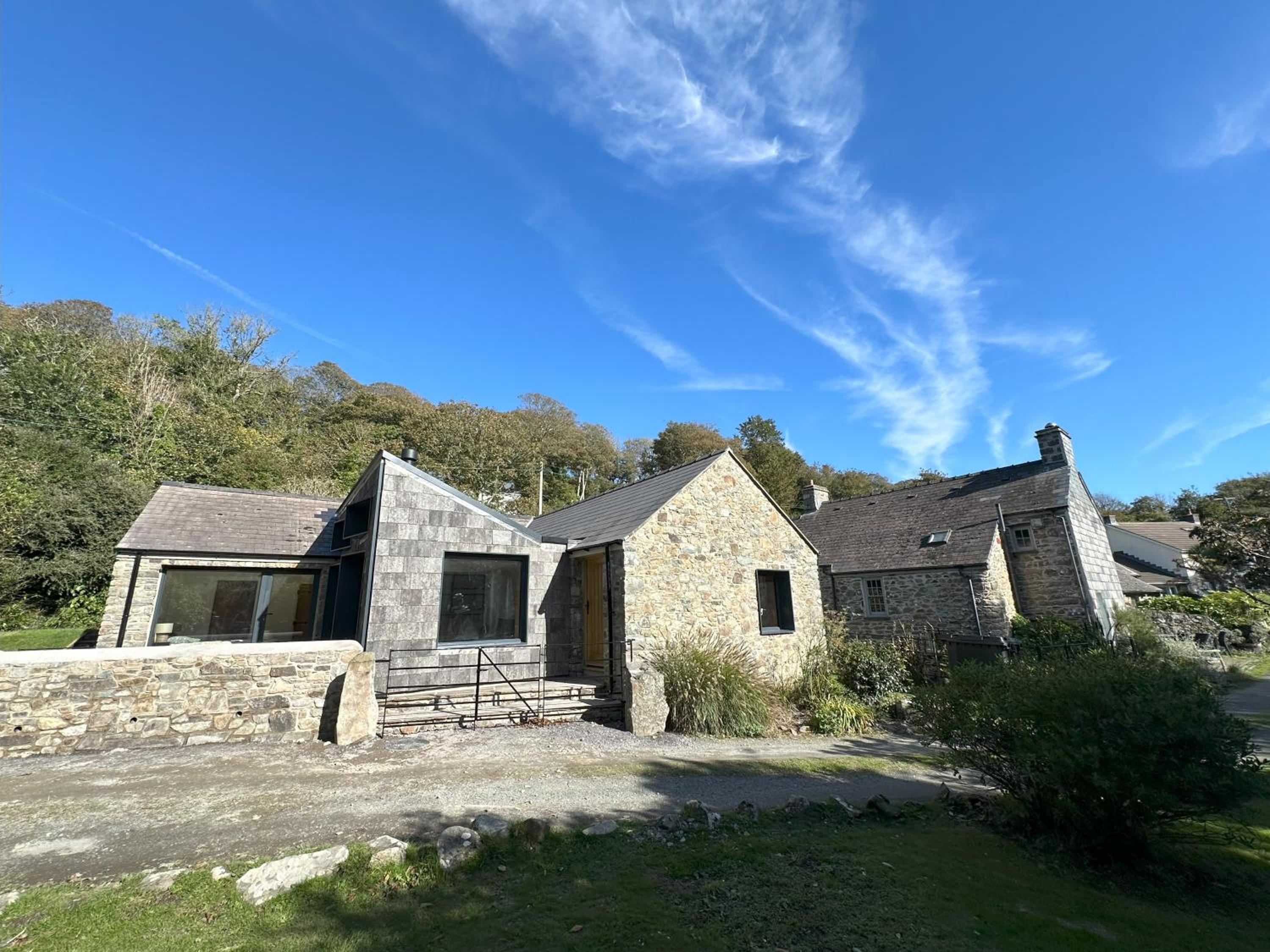 Mill Lodge, Middle Mill, Solva, Pembrokeshire