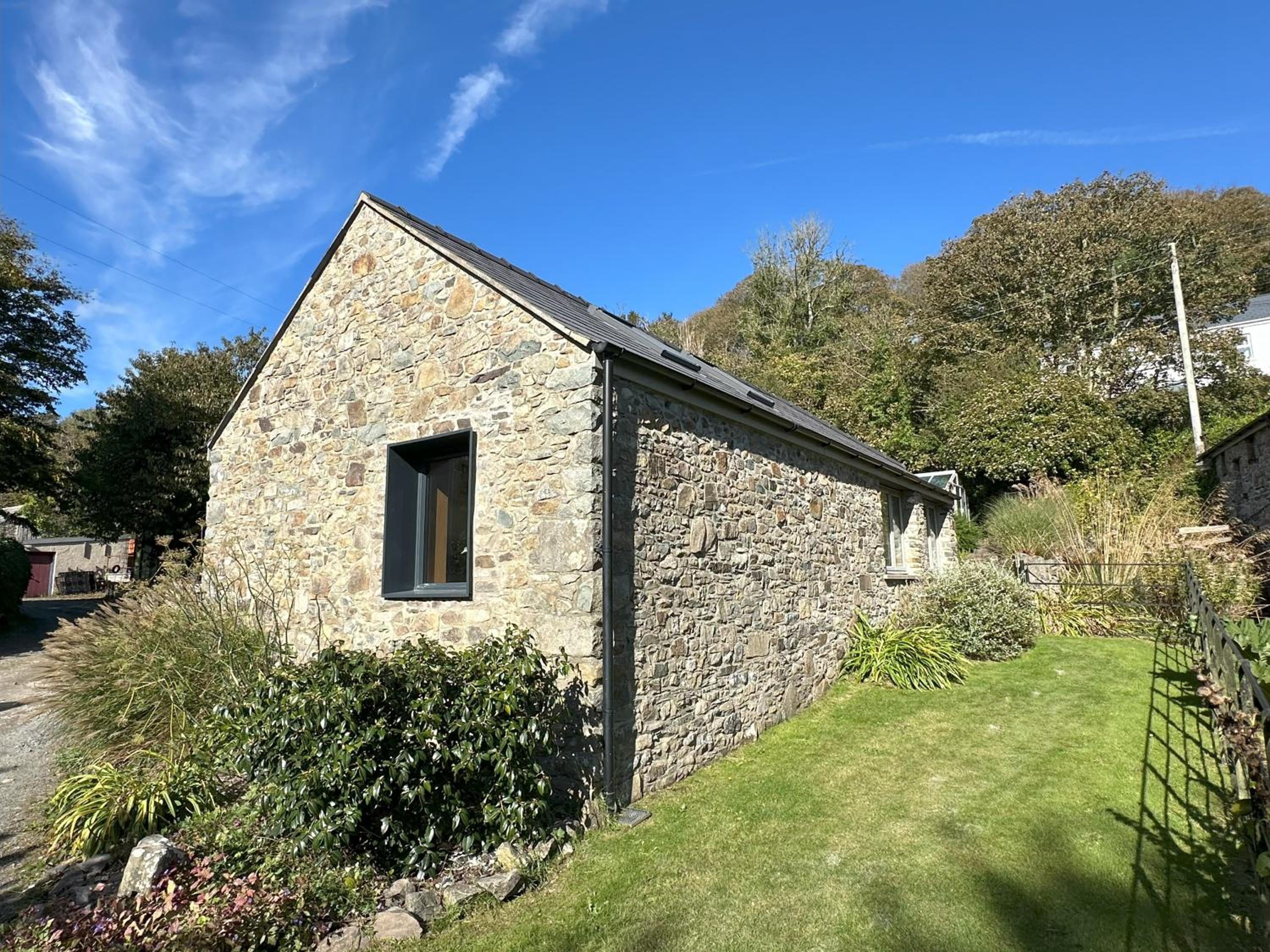 Mill Lodge, Middle Mill, Solva, Pembrokeshire