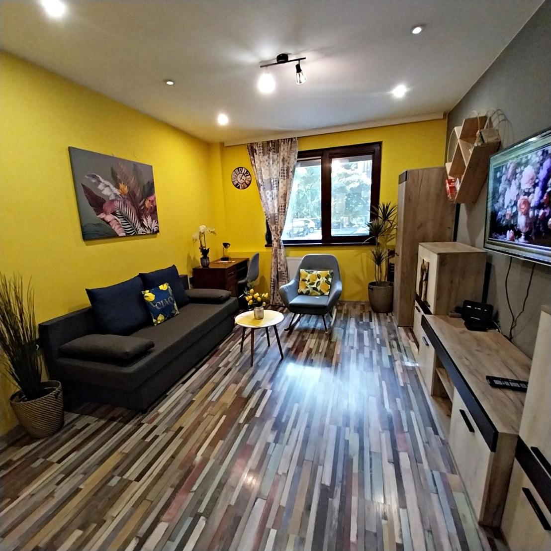 Heart of Sofia Residence - Optional Paid parking