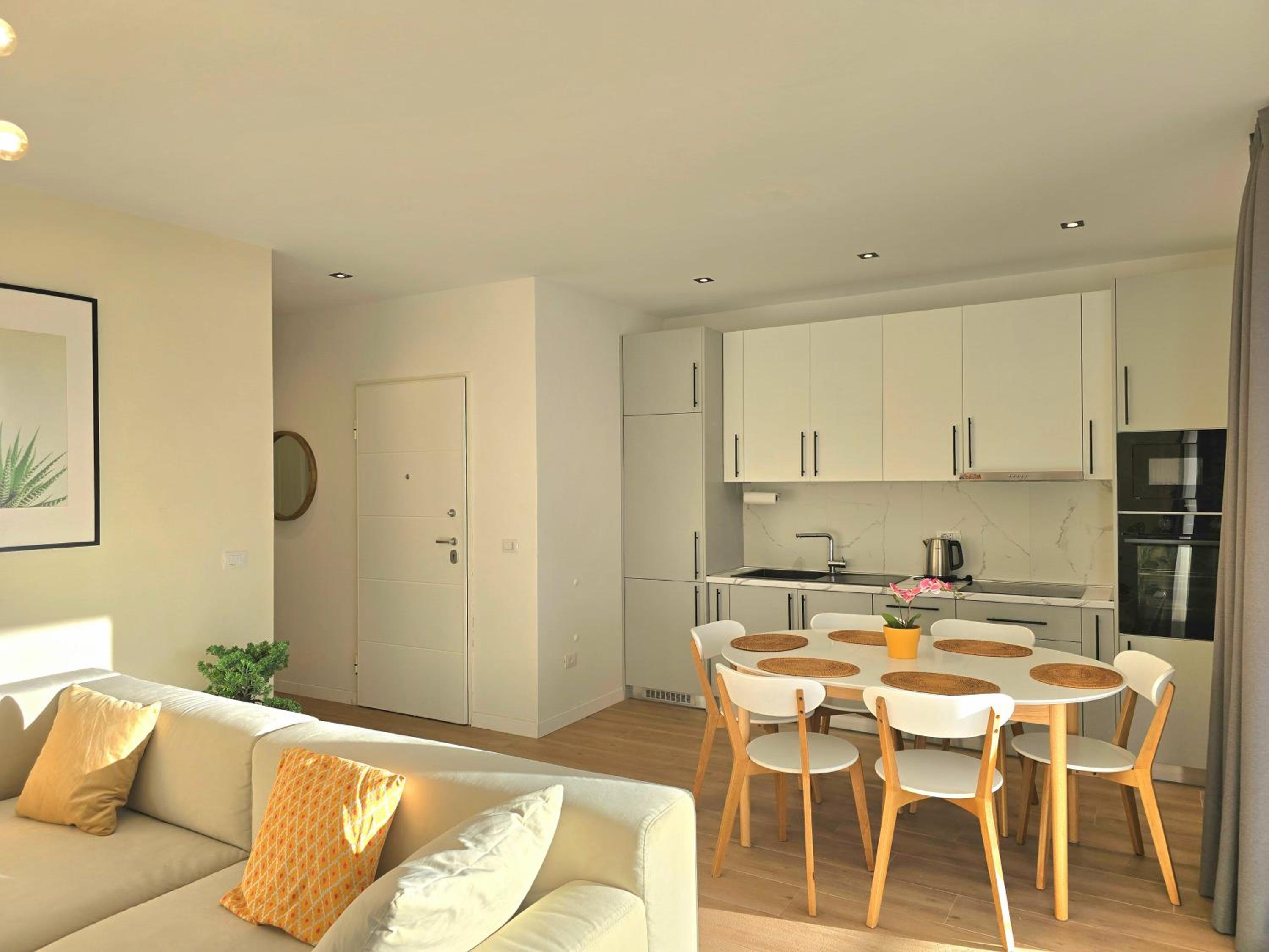 Sunny Beach Apartments - 295