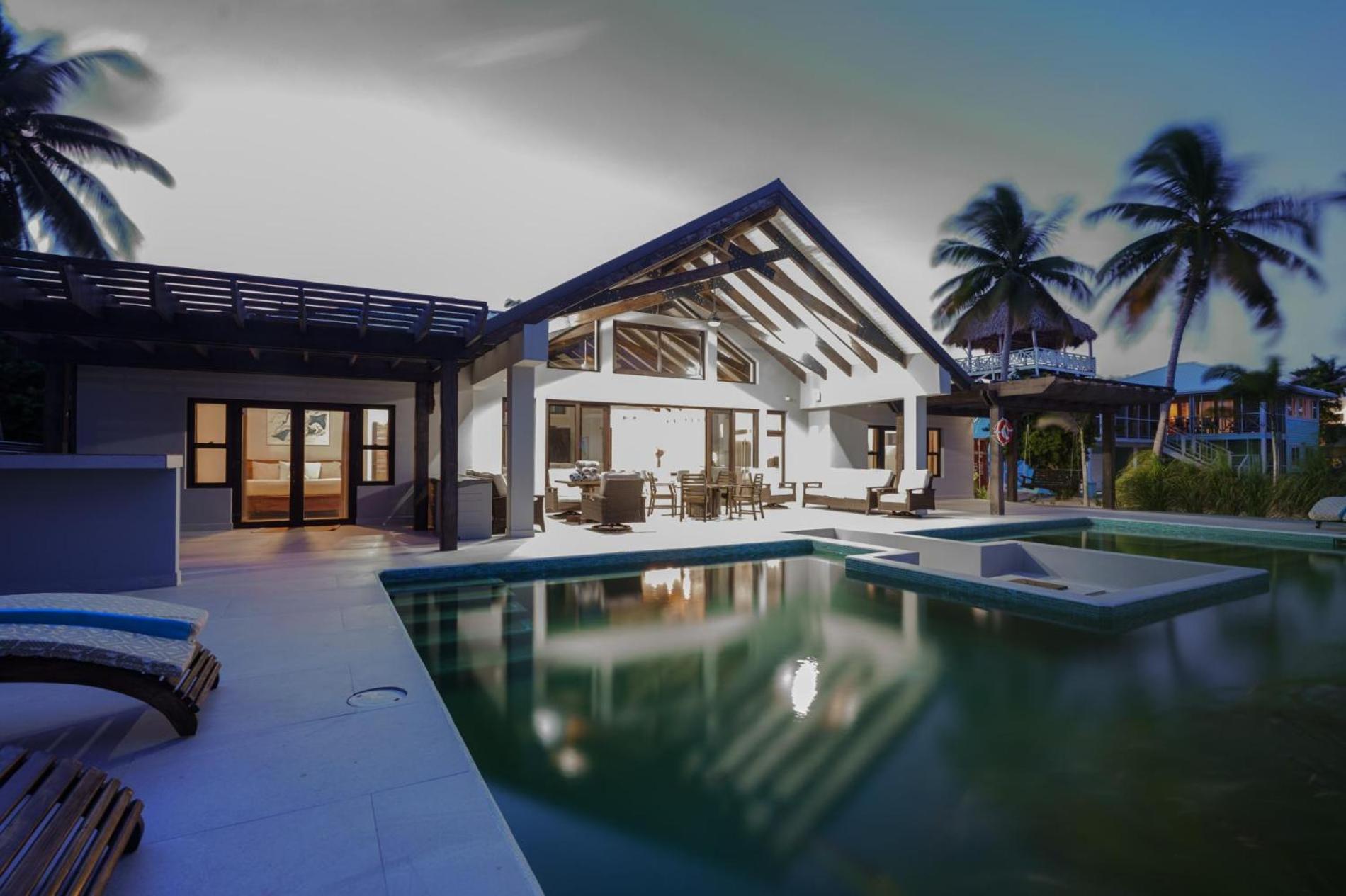 Casa de Wilson - 5 Bedroom Beachfront Villa