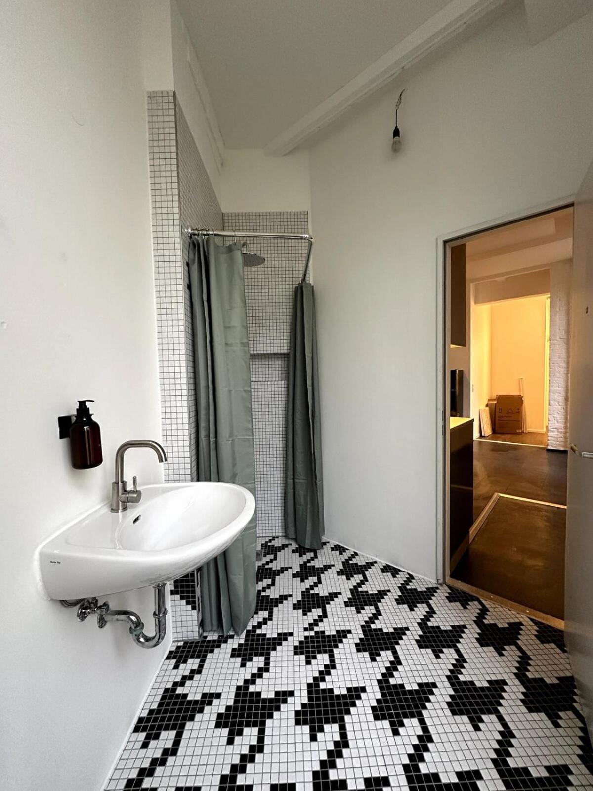 Beautiful Room in shared Apartment in Kreuzberg