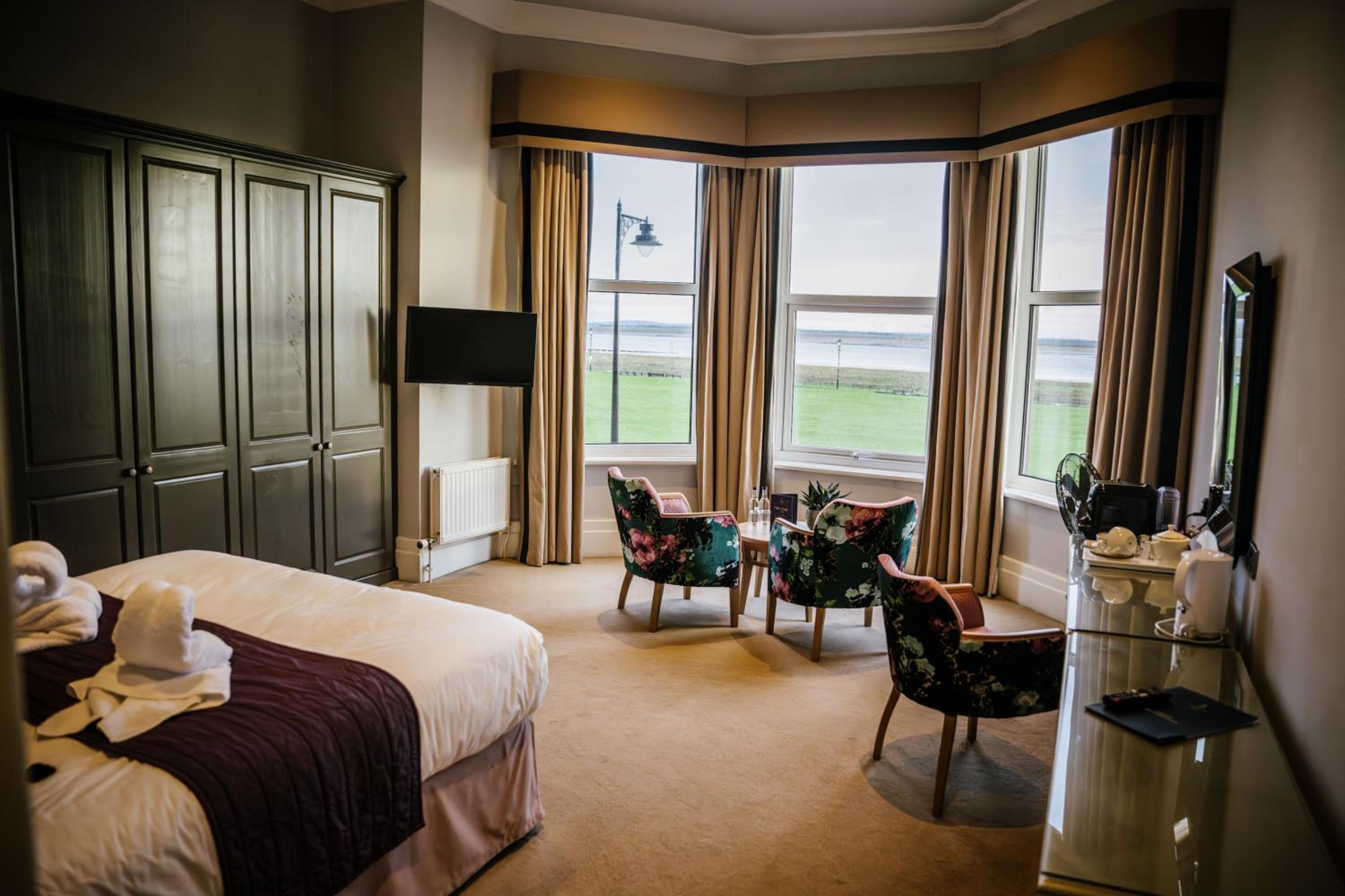 Lytham St Annes Vacations - Clifton Arms Hotel - Property Image 3