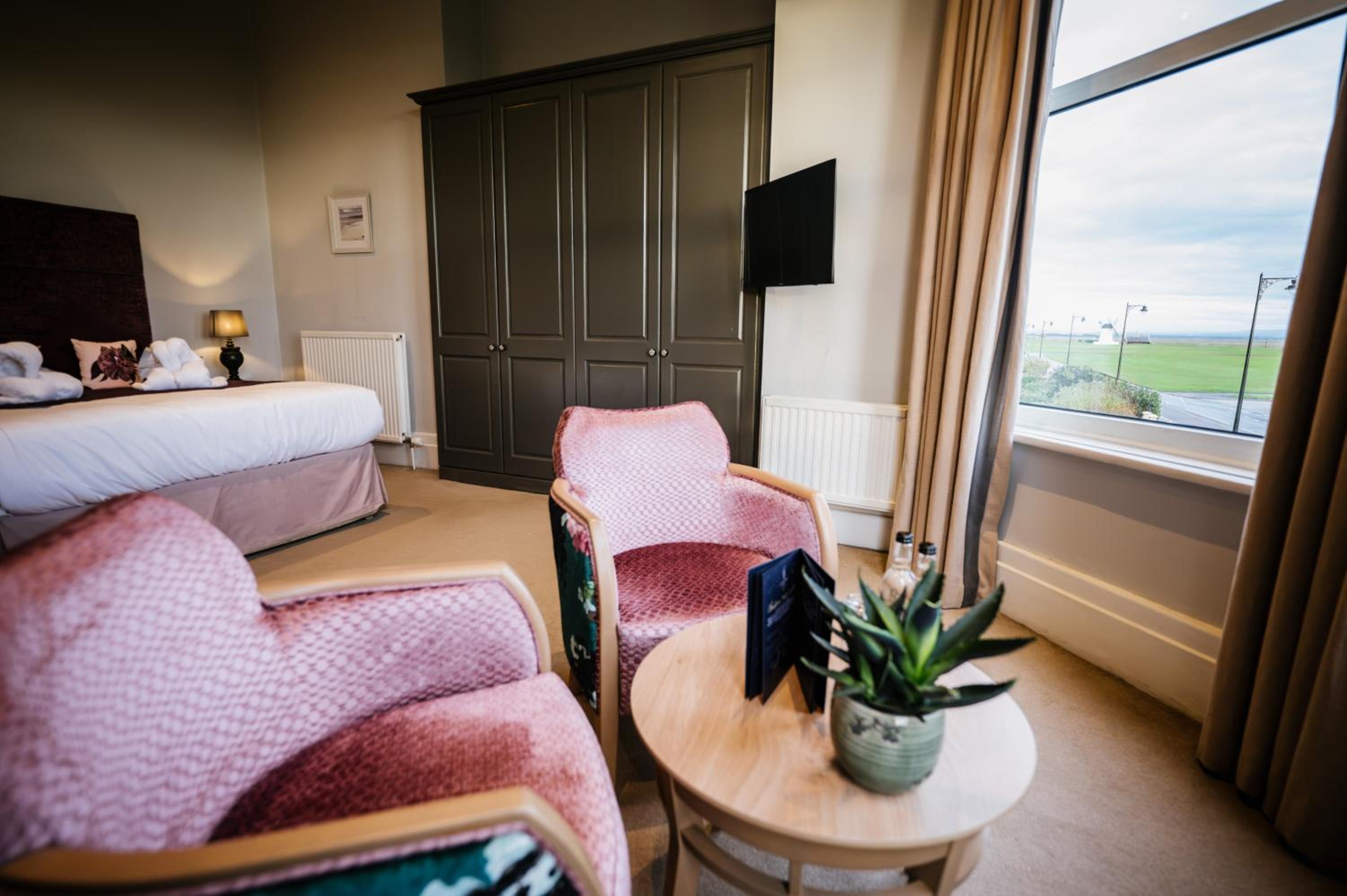 Lytham St Annes Vacations - Clifton Arms Hotel - Property Image 4