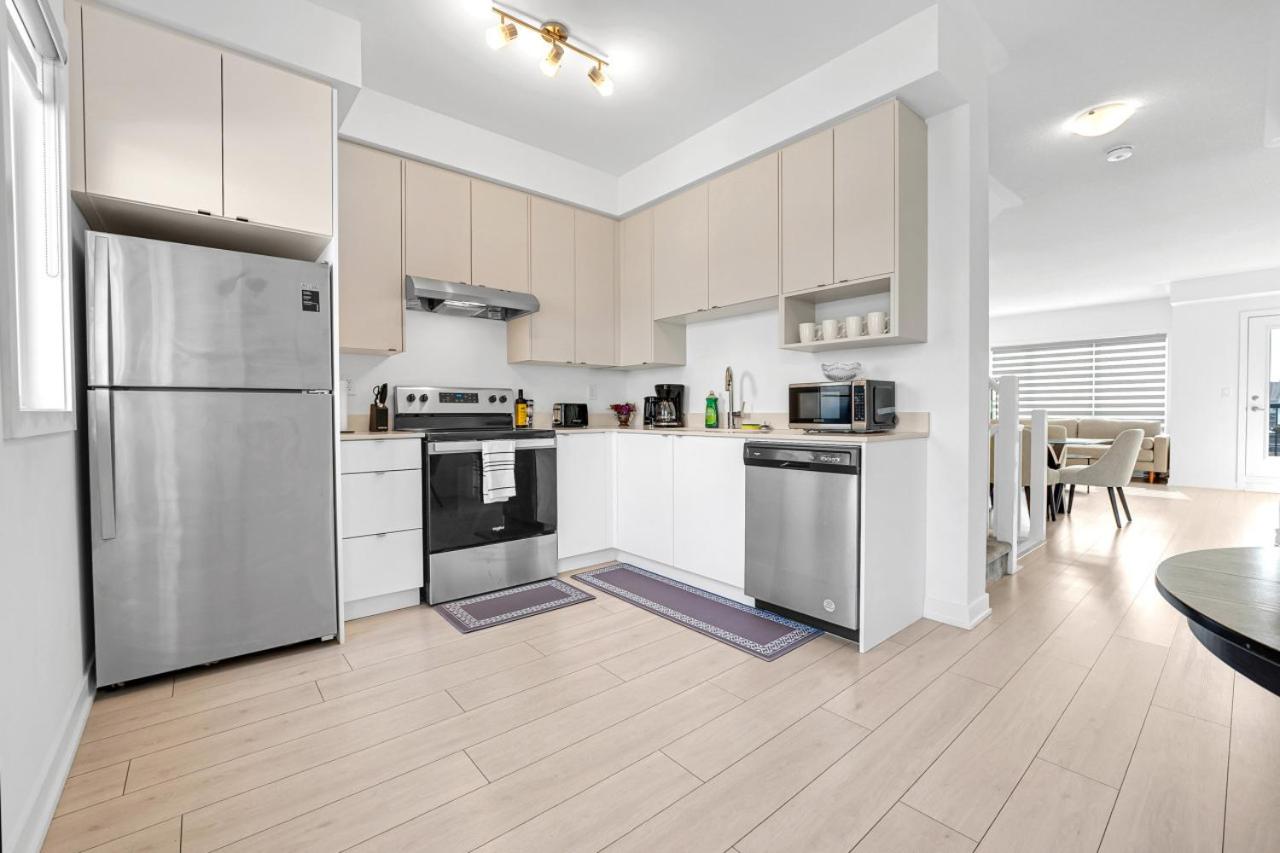 Posh 4 Bed Home with Backyard in Great Location