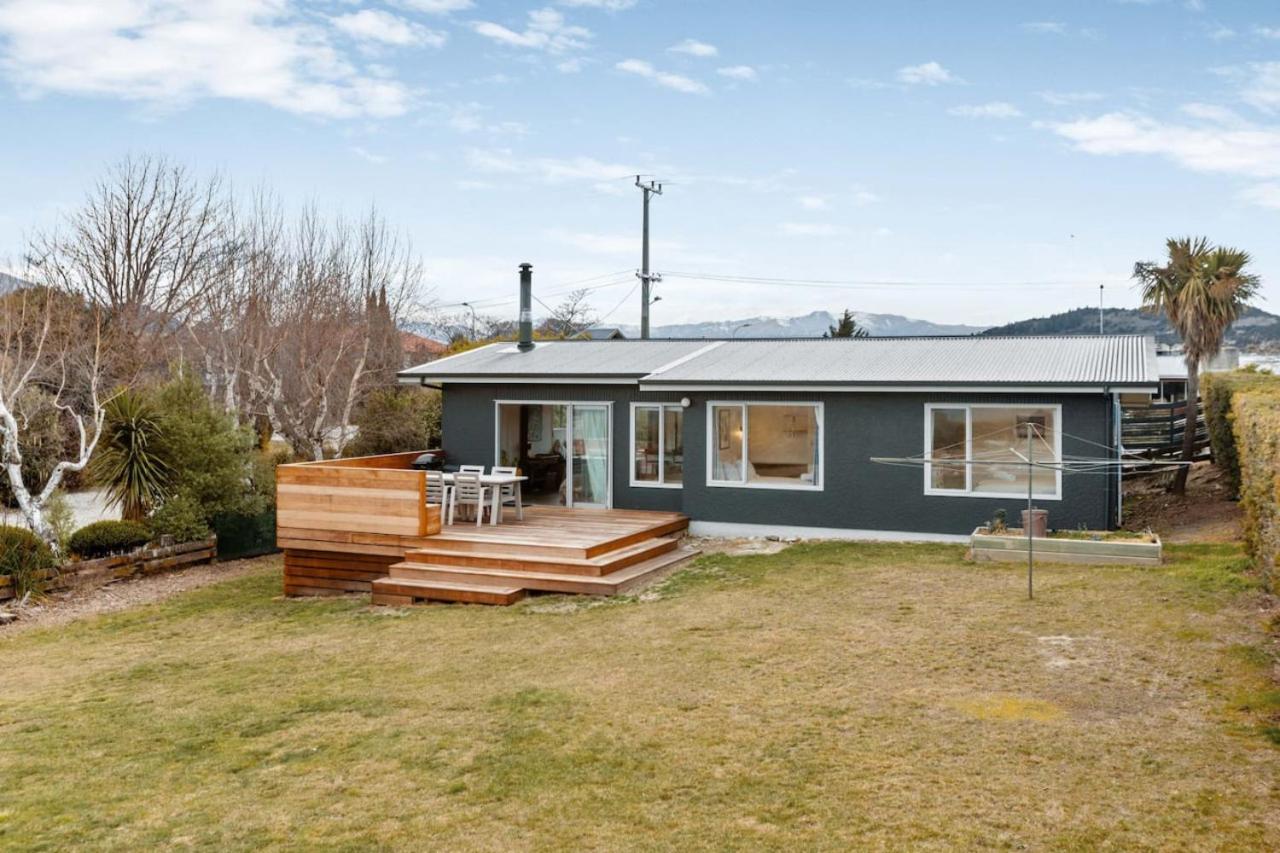 Home with Alpine Views Wanaka