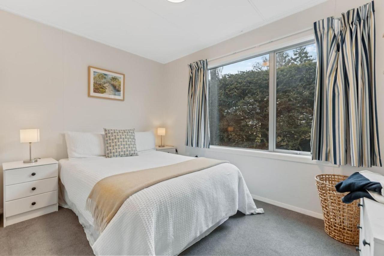 Home with Alpine Views Wanaka