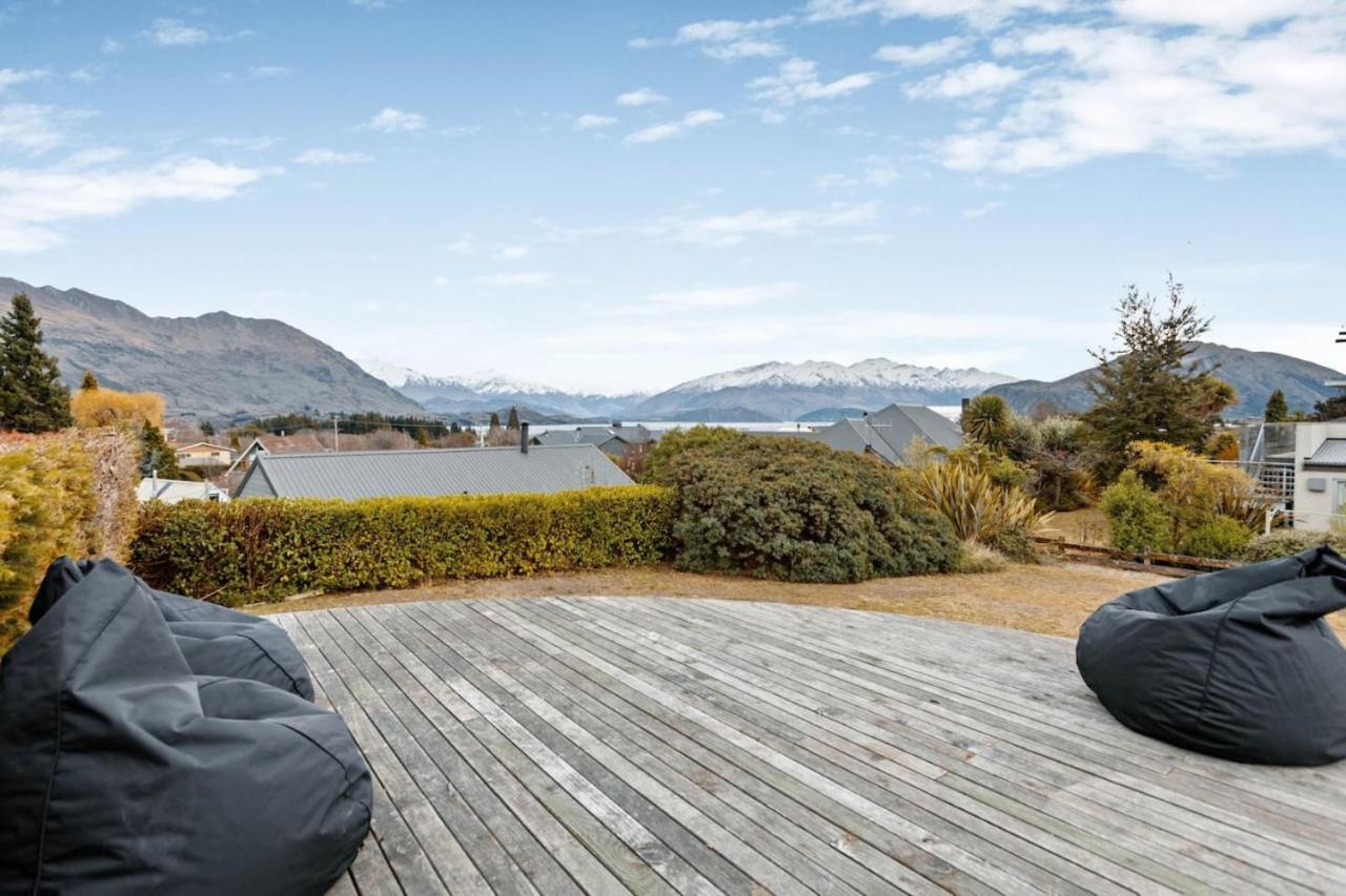 Home with Alpine Views Wanaka
