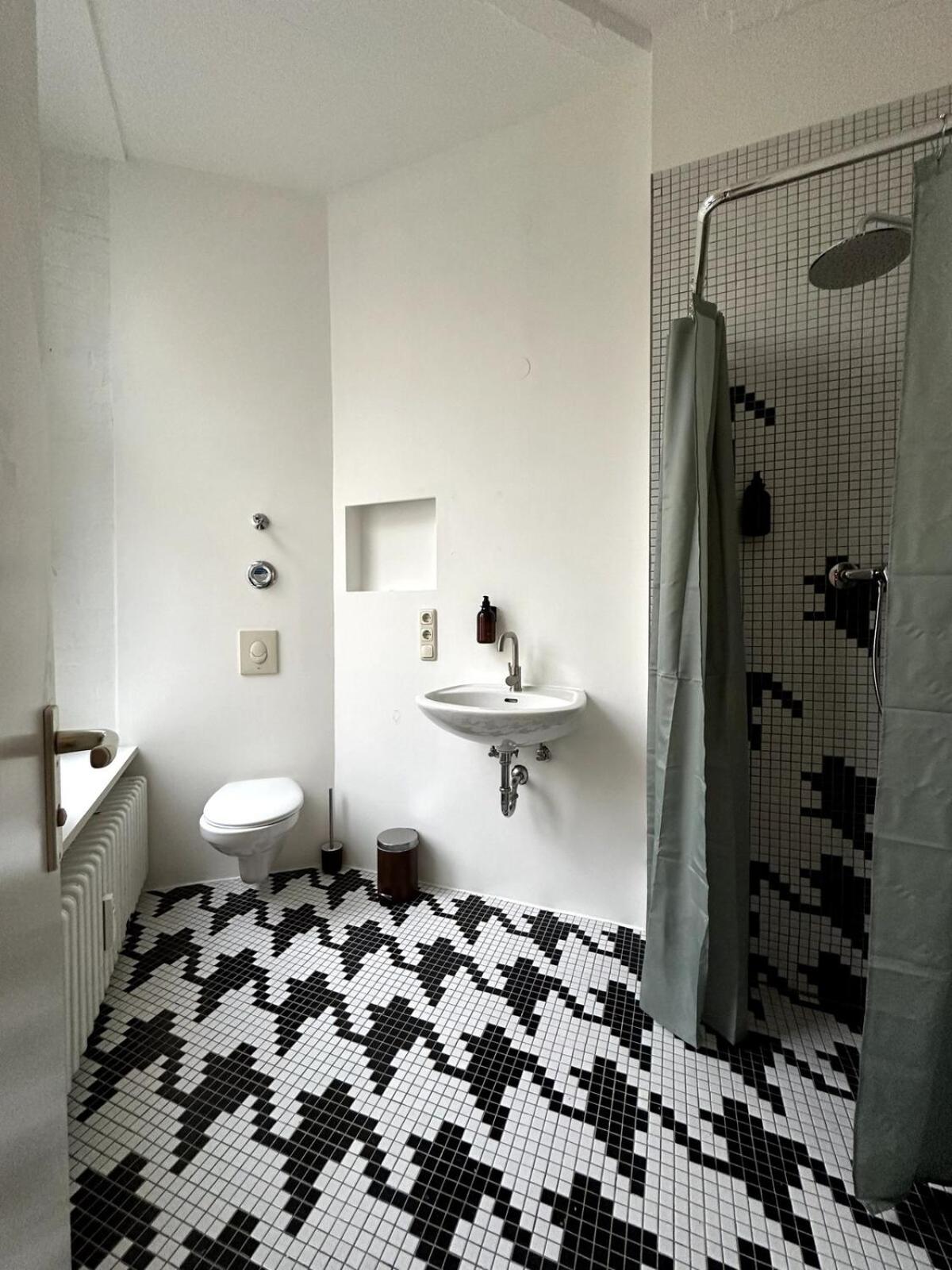 Beautiful Room in shared Apartment in Kreuzberg