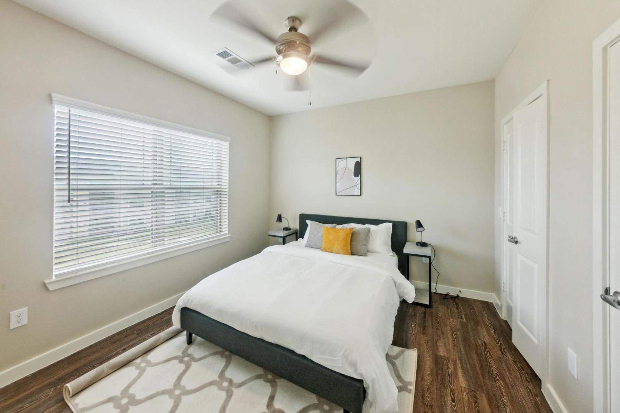 C Creek 4316 I New Construction 2Bd Apt I Gated view 4