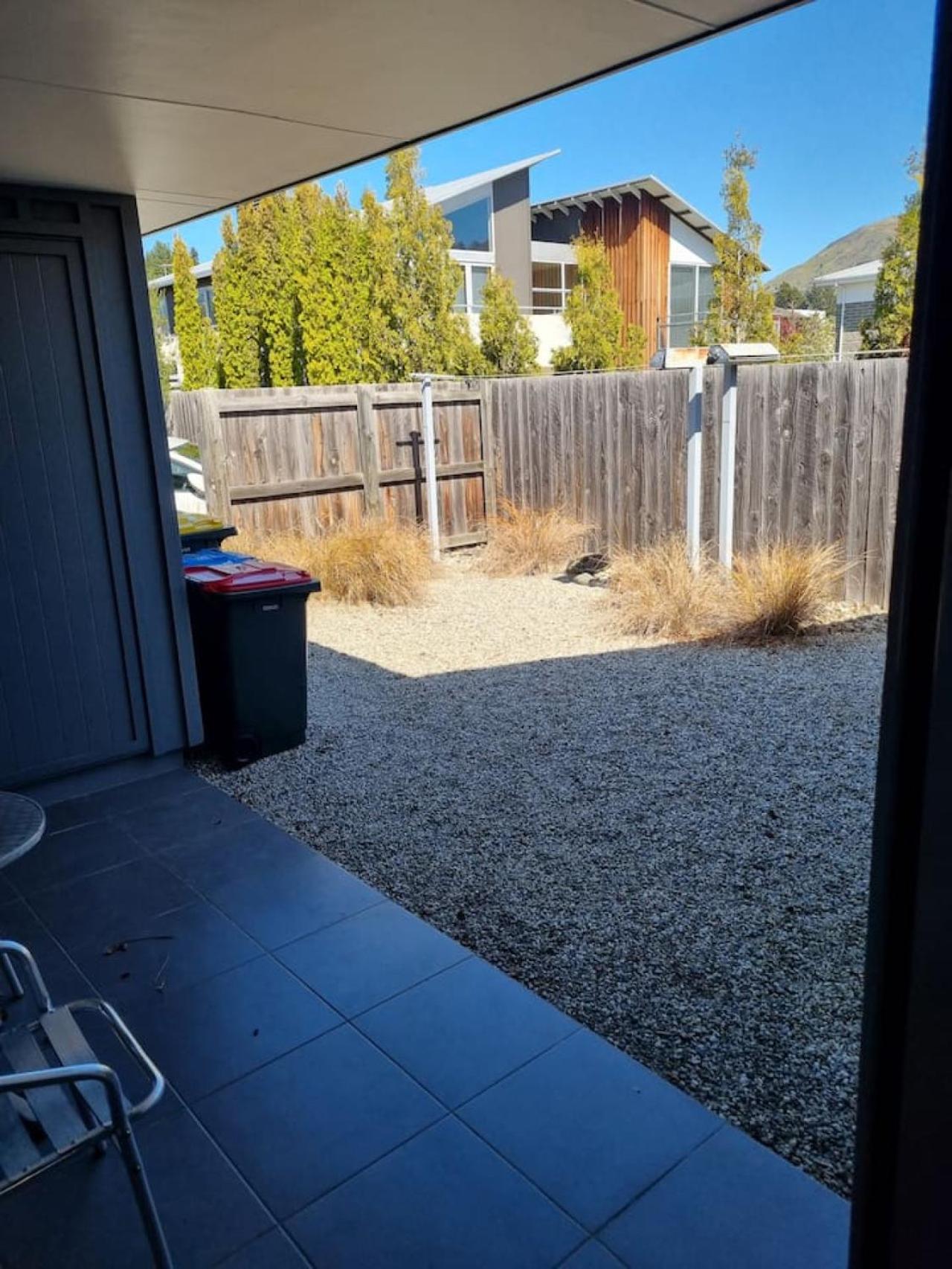 Amazing Location Central 2 bedroom Unit
