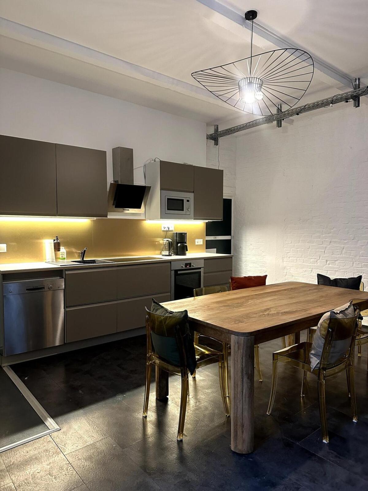 Beautiful Room in shared Apartment in Kreuzberg