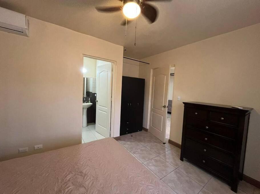 Serena L1 walking distance to Ocotal