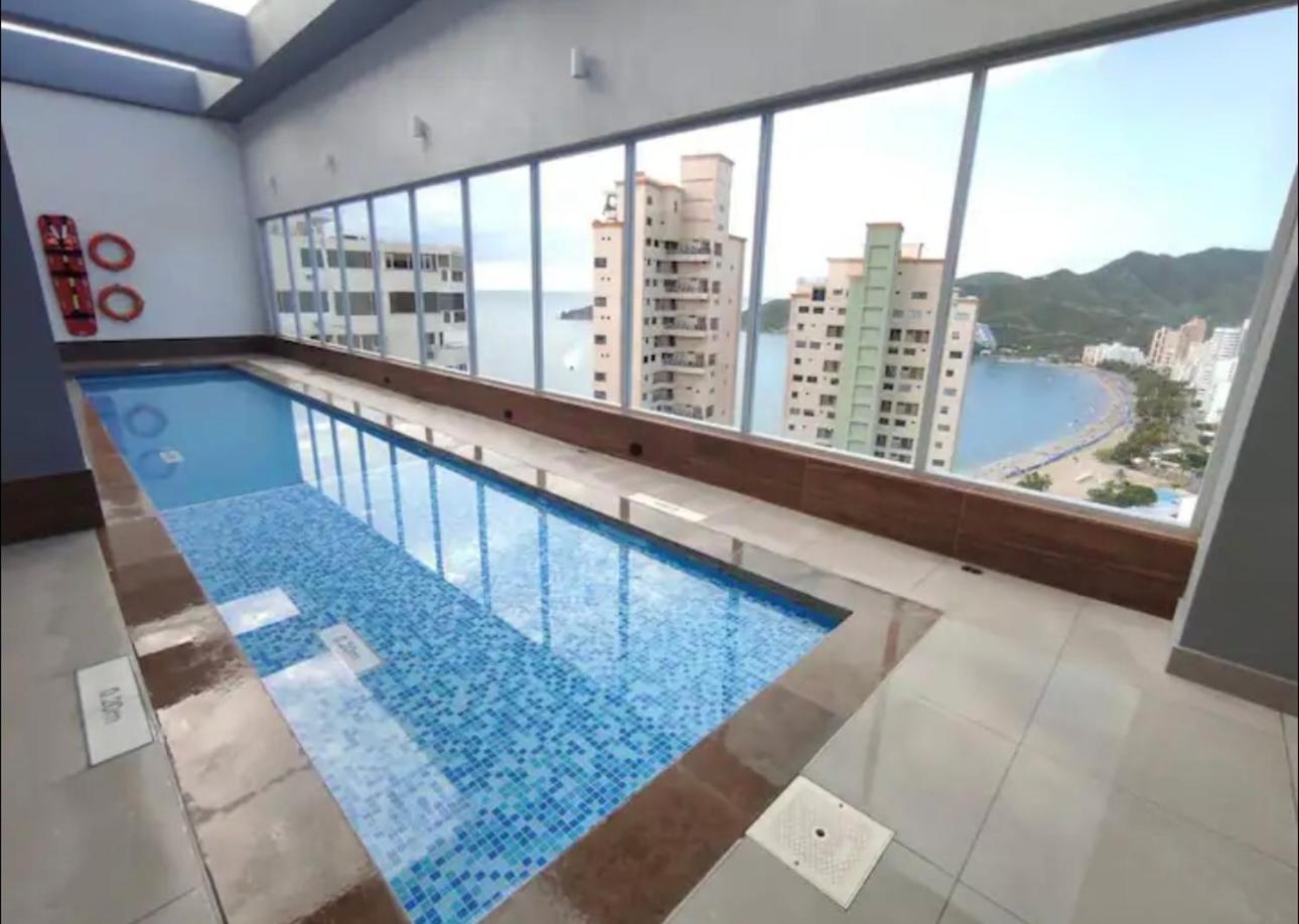 Lujoso apartamento vista al mar