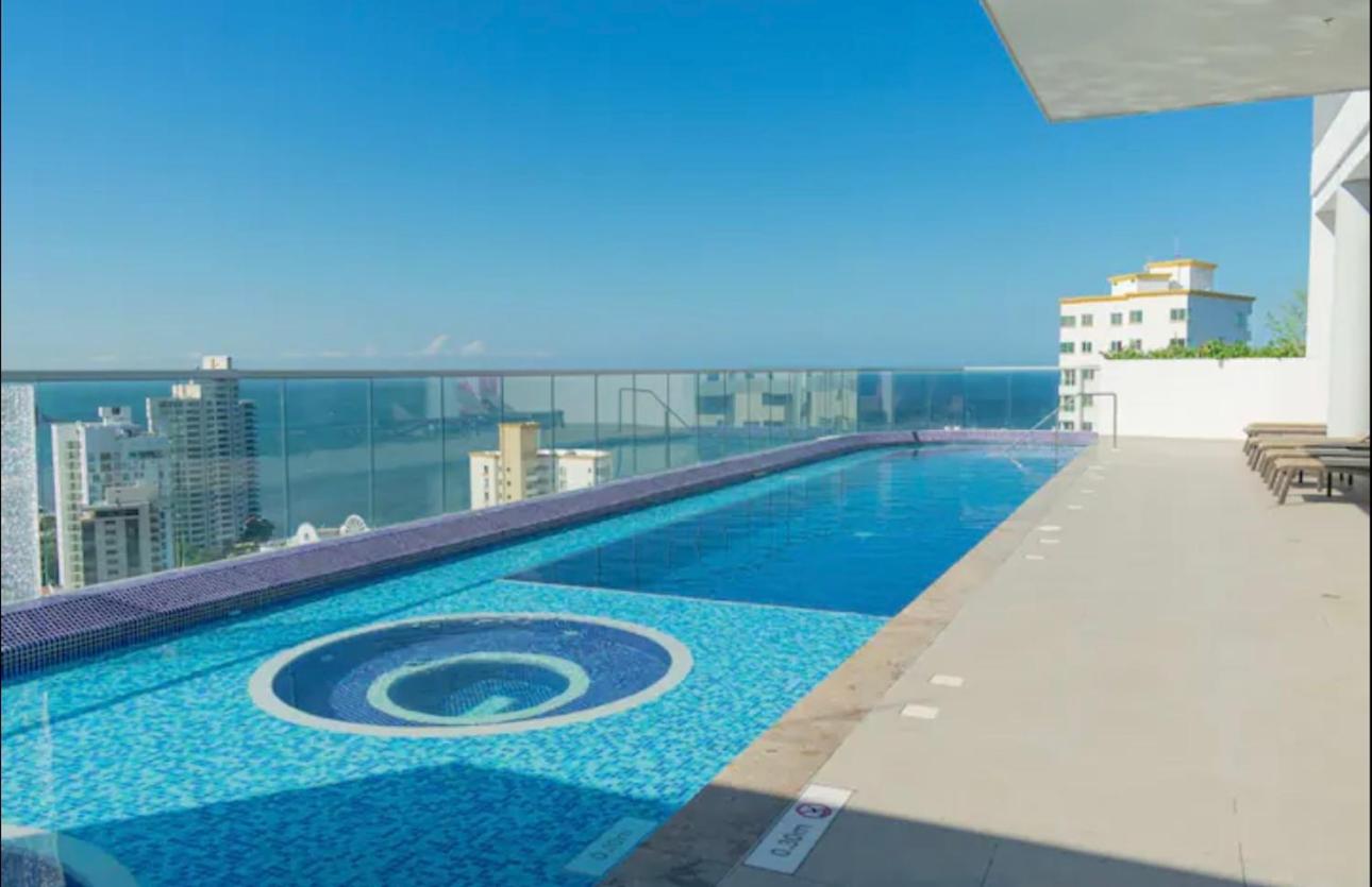 Lujoso apartamento vista al mar