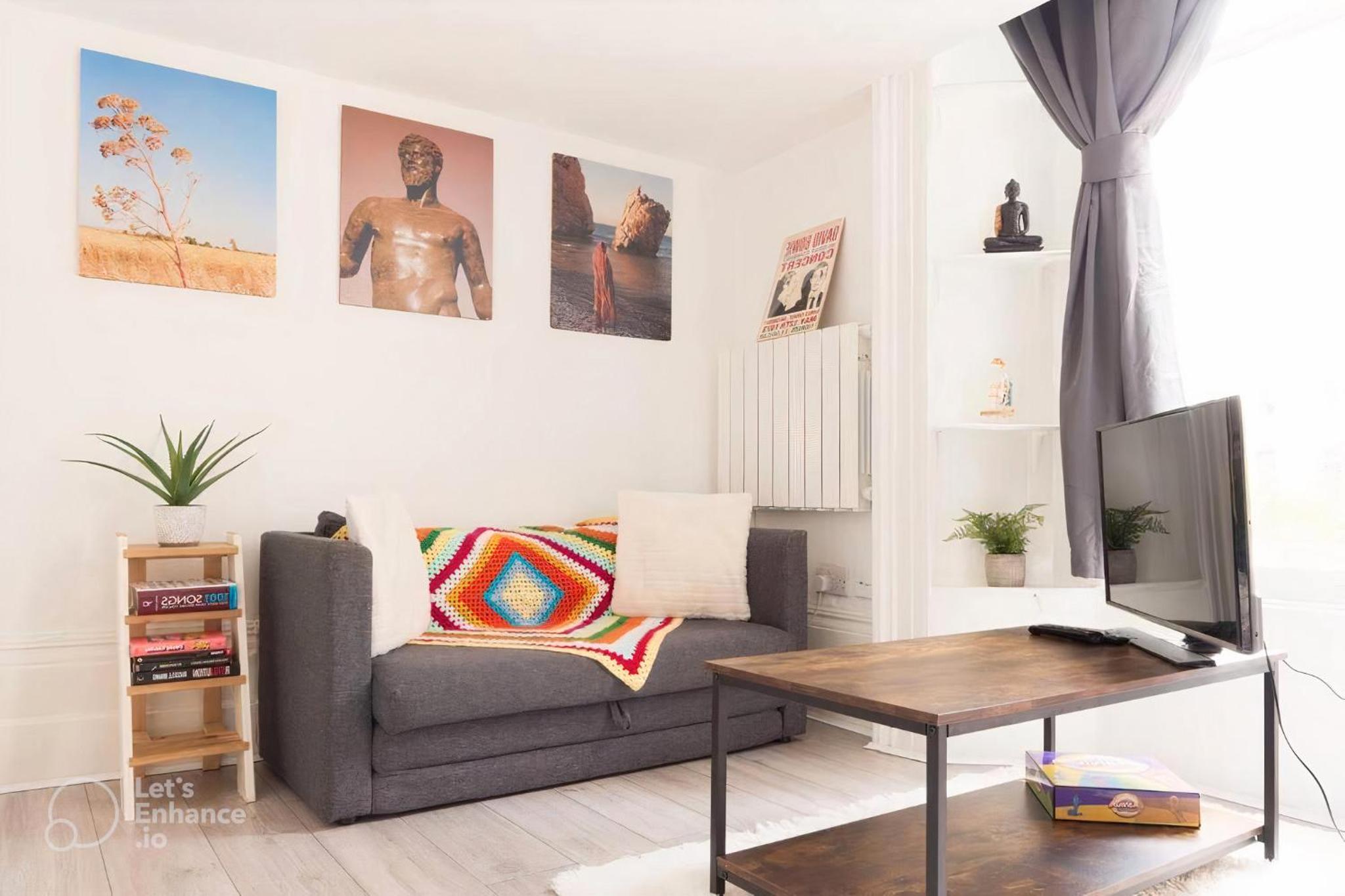 Central London 4-sleeper Oasis