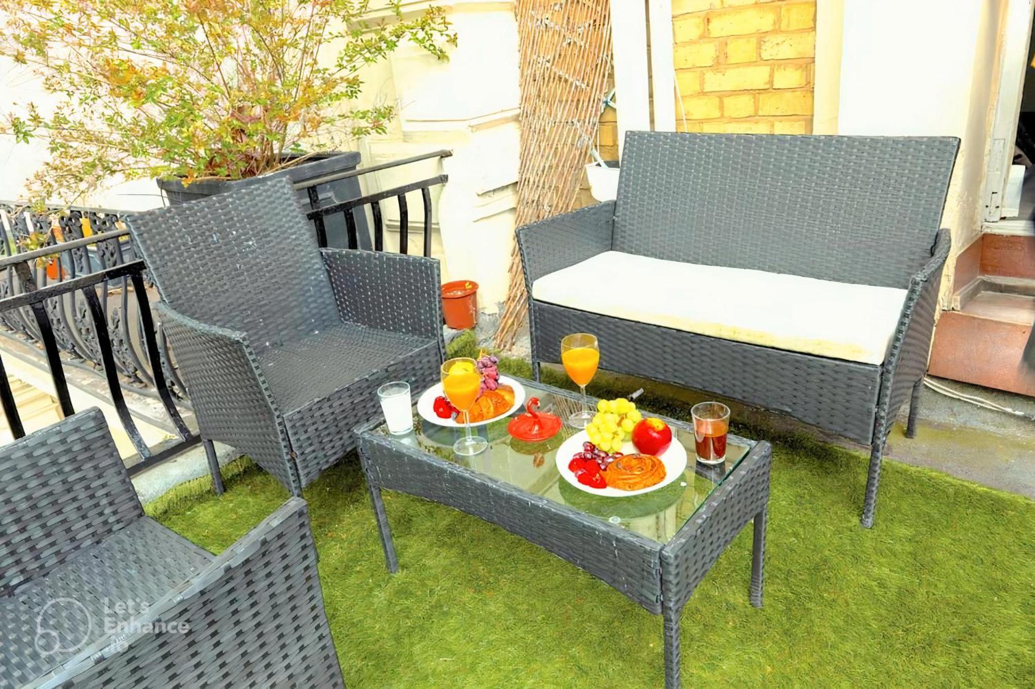 Central London 4-sleeper Oasis