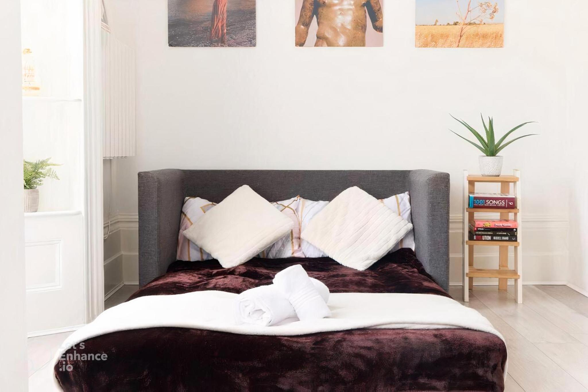Chic Bayswater Luxury Retreat