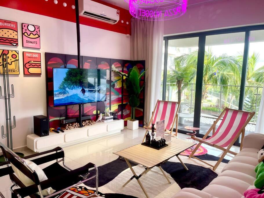 Danga Bay Country Garden by Short Escape